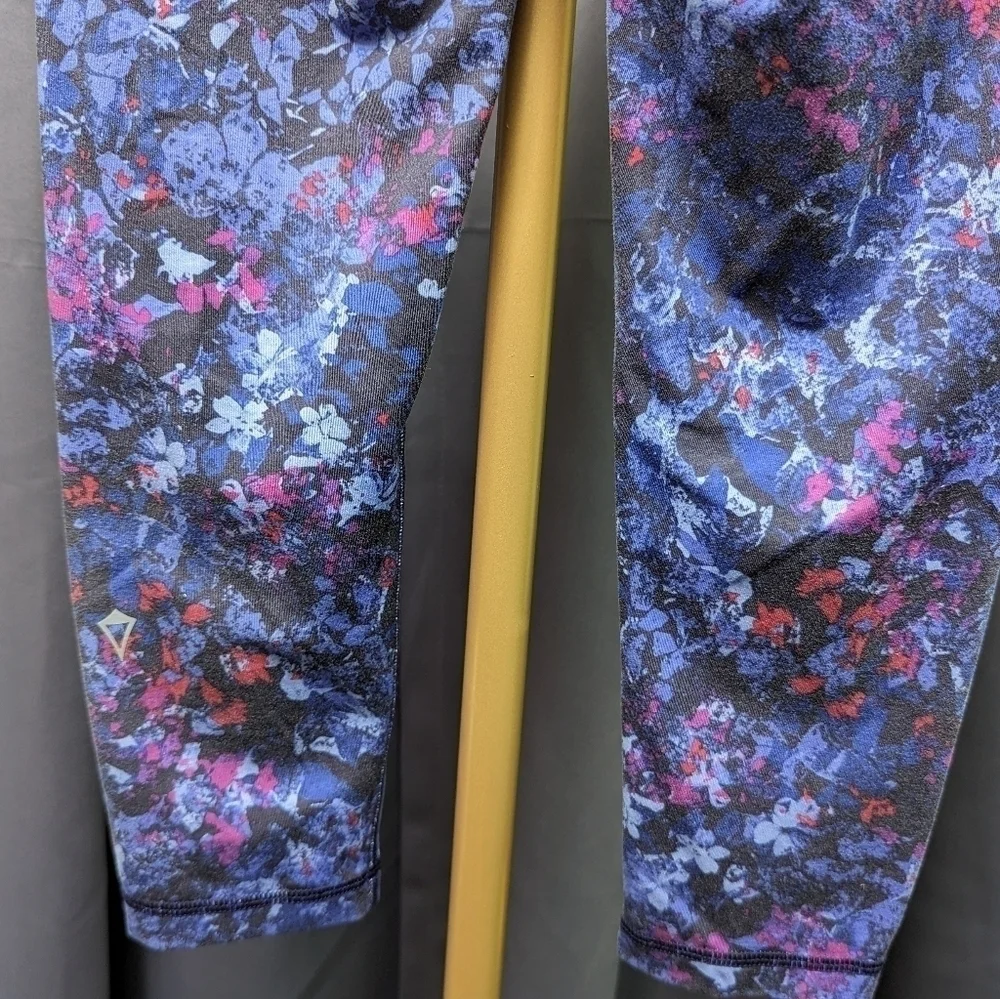 Ivivva by Lululemon Girl's Printed Leggings Sz 10